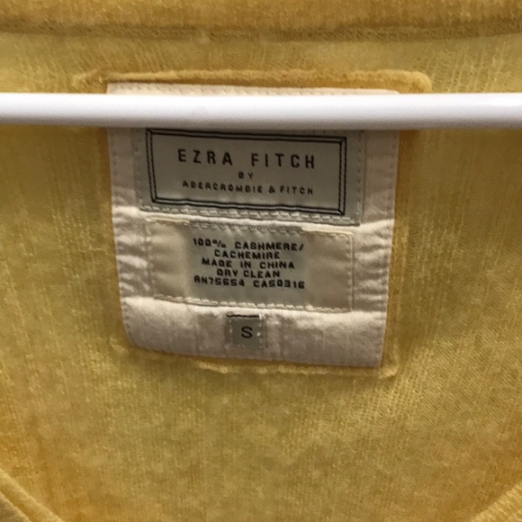 Abercrombie & Fitch Cashmere Sweater Top - Picture 2 of 2